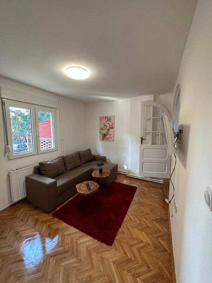 Boho Apartment Ni Екстериор снимка